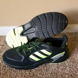 ADDIDAS VALASION 90s MEN’S SNEAKERS